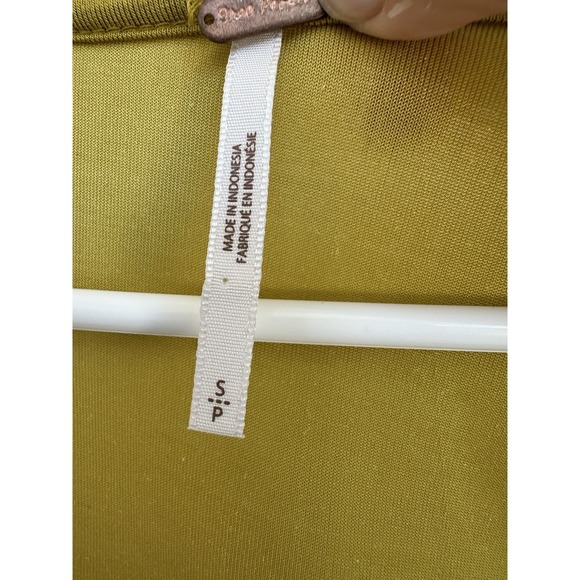 Free People Hold Me Square Neck Mustard Yellow Velvet‎ Blouse Top Size S - Picture 5 of 9